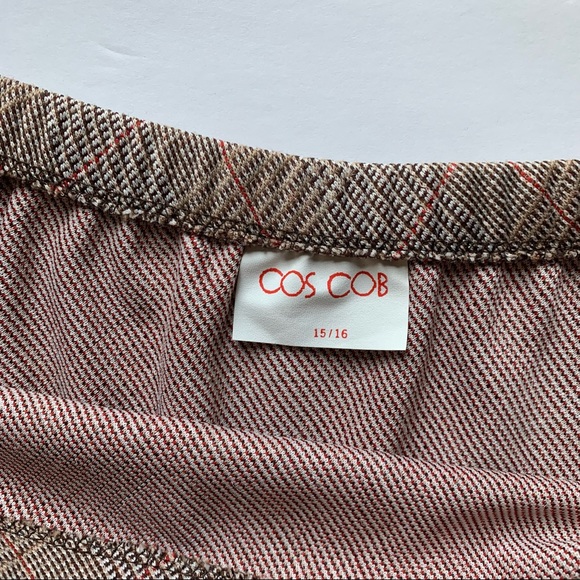 Vintage 80s 90s plaid skirt in tan, brown and red Burberry style print. - Picture 3 of 6